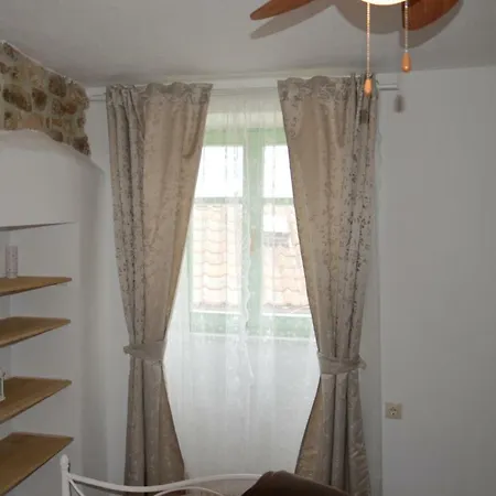 Andrijana Holiday home *