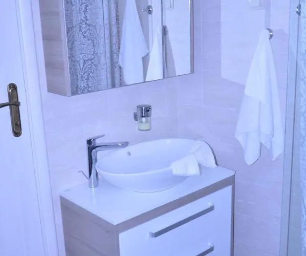 Dom wakacyjny Andrijana Vrbnik (Primorje-Gorski Kotar)